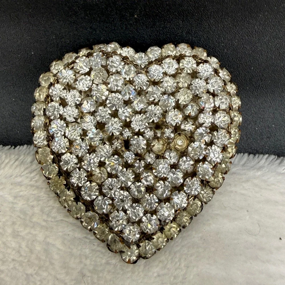 Vintage Heart Brooch OLD Clear Rhinestone Gold Tone Tiered Pave READ
